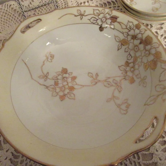 Vintage M NORITAKE China Nippon Hand Painted Gold bowl & dessert plates